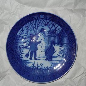 1985 ROYAL COPENHAGEN Christmas Plate  The Snowman